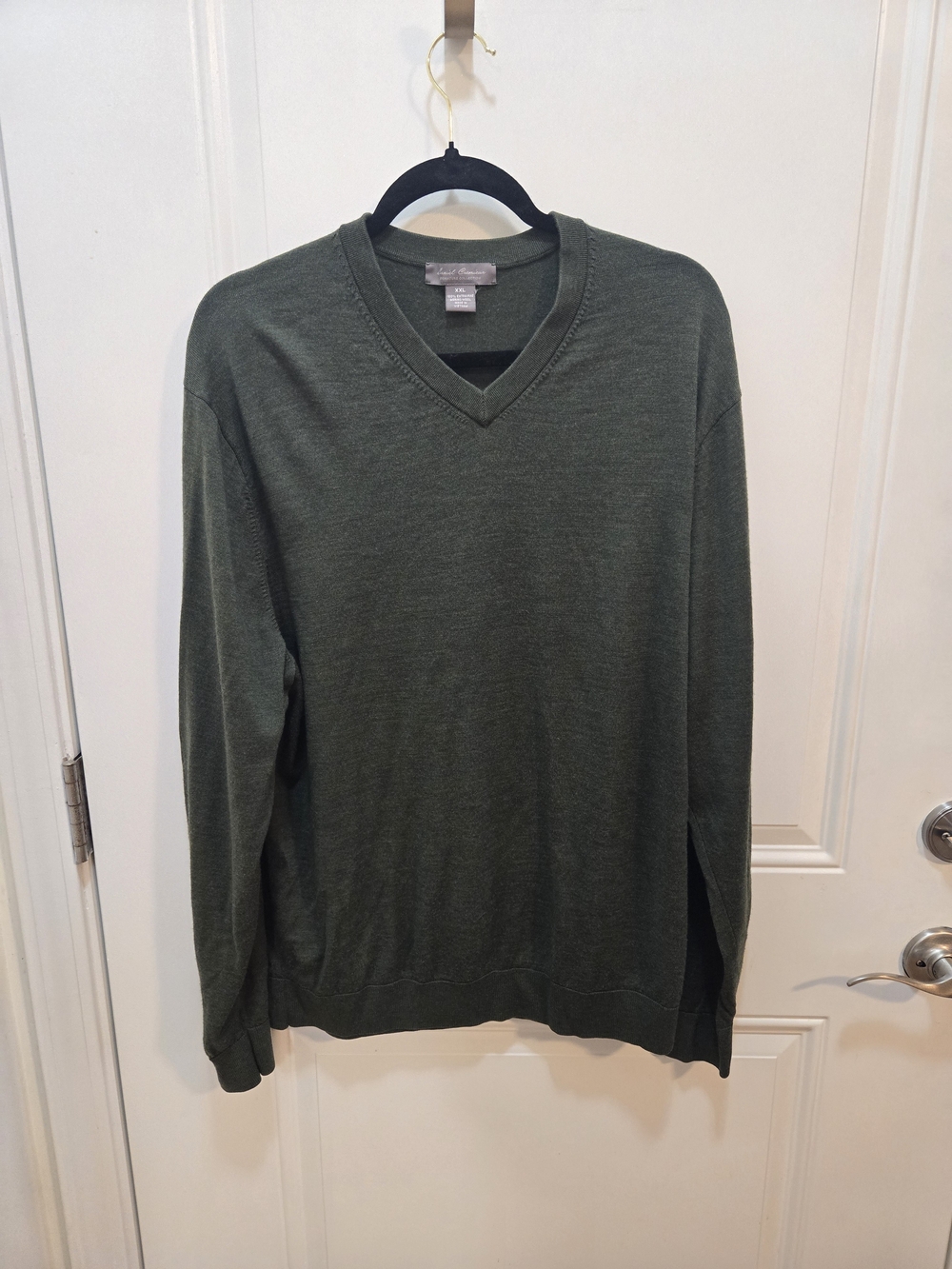 Daniel Cremieux Dark Olive V-Neck Sweater